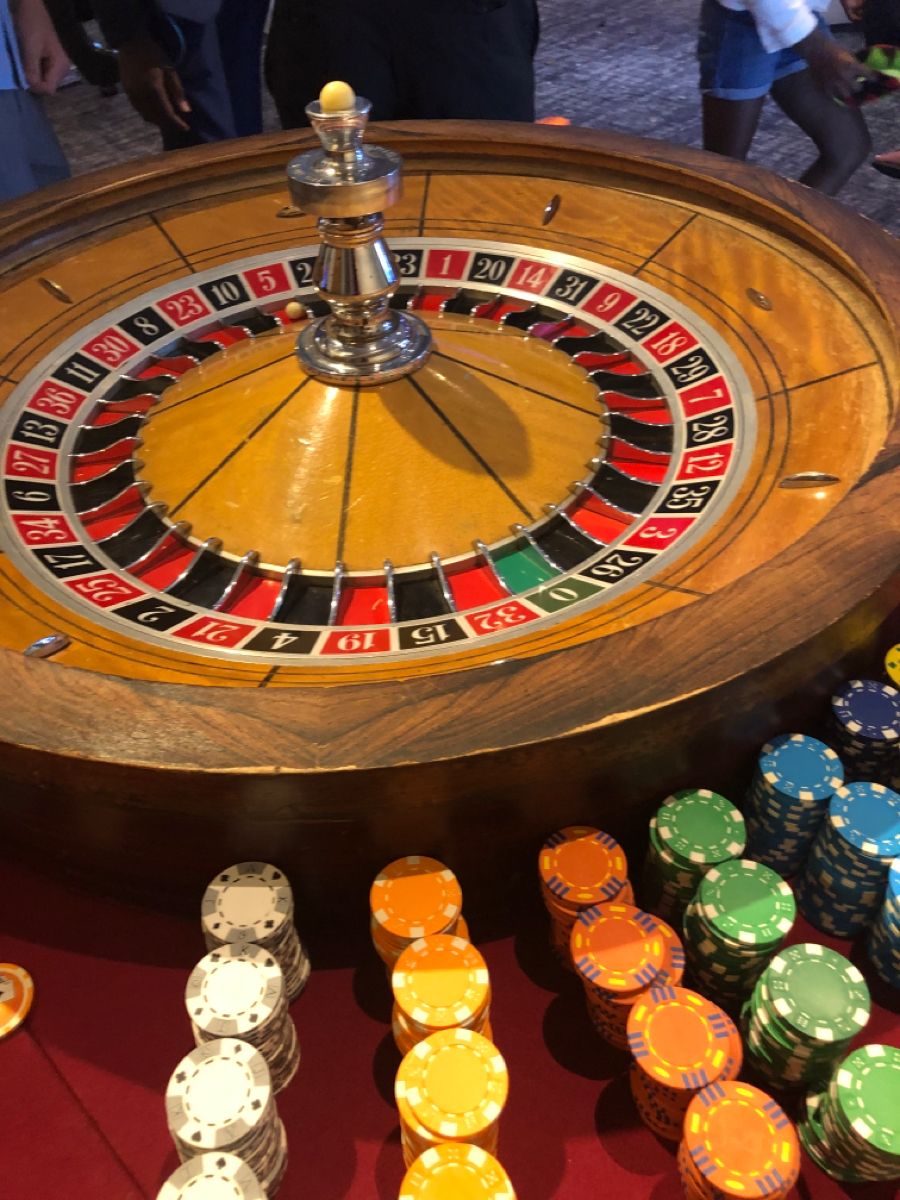 Ricardos Casino کھلاڑیوں کے لیے لائیو کیسینو سیکشن